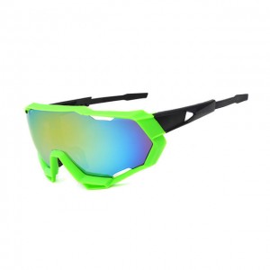 China sport sunglasses set Men's Riding Sunglasses Set with Myopia factory and manufacturers | D&L