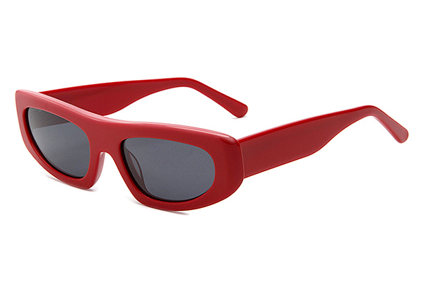 How Can You Find the Perfect Glasses for a Round Face?