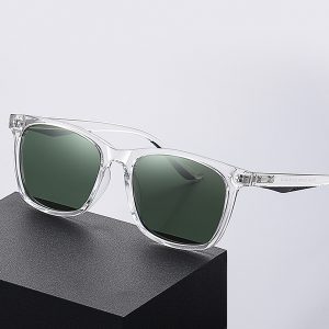 China Vintage Classic Polarized Sunglasses for Men Women TR90 Square Retro Sun Glasses UV400 Protection Driving Sunwear factory and manufacturers | D&L