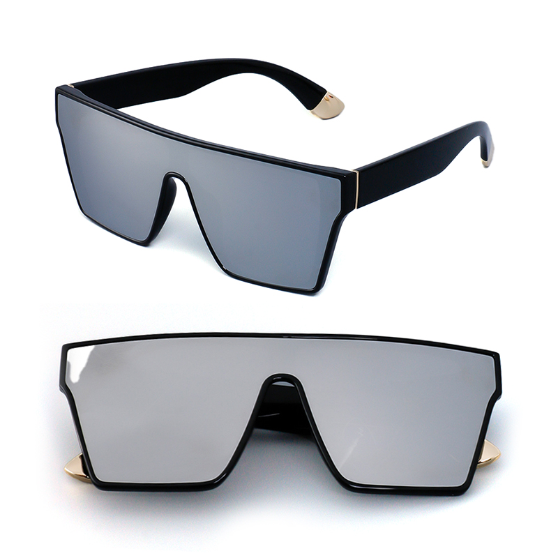 view through a TAC polarized lens showing reduced glare