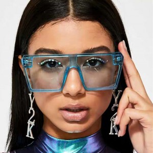 China Sunglasses Style Oversized Square Frame Fashion Women factory and manufacturers | D&L