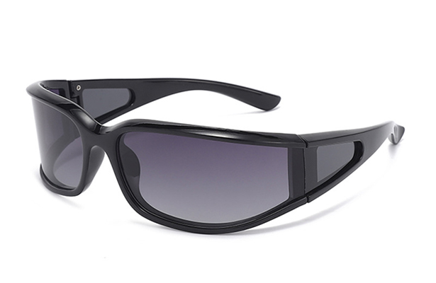 How Do You Choose the Best Polarized Wrap-Around Sunglasses for Style and Performance?