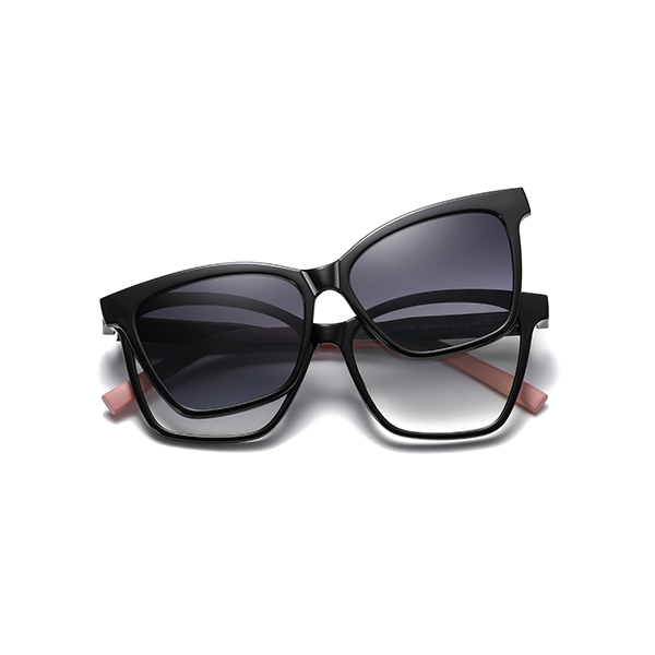 The CG7704 sunglasses in five different color options