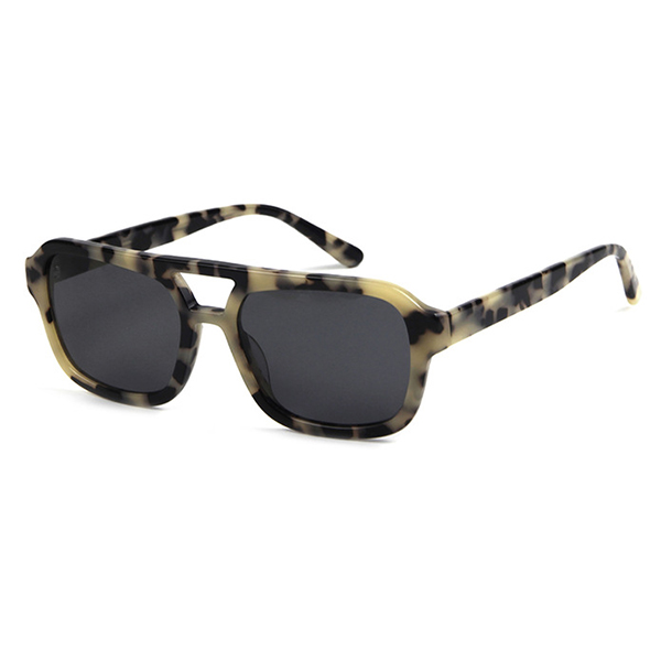 Sleek double-bar design on acetate sunglasses