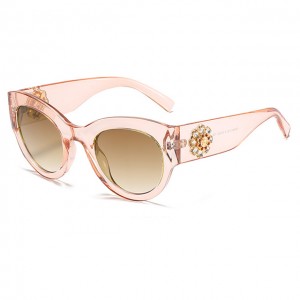 China Luxury Women Sunglasses with Diamonds factory and manufacturers | D&L