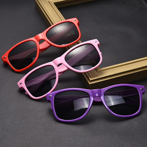 China Cheap Sunglasses Custom Logo UV400 Promotional Shades Glasses factory and manufacturers | D&L