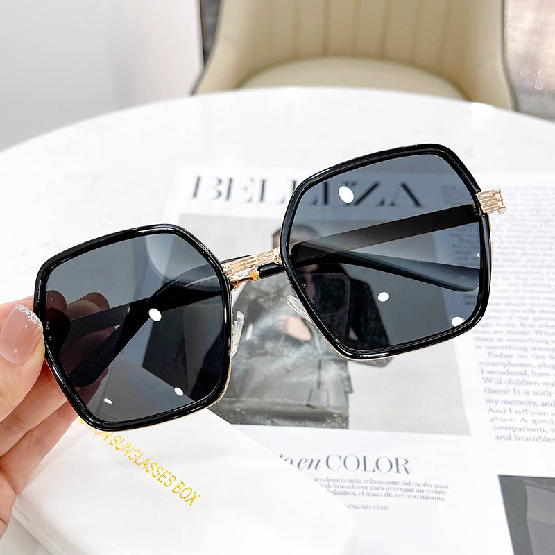 professional factory for Clear Frame Sunglasses – Fashion Oversized Vintage Shades Polygon Female Lady Designer Sunglasses – D&L