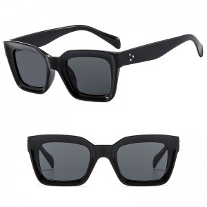 China Sun Shades manufacturers Retro Square Black Thick Frame Sunglasses factory and manufacturers | D&L