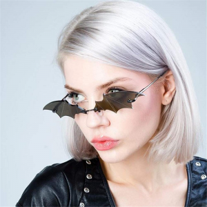 Bat Shape Triangle Small Frame Fashion Sunglasses
